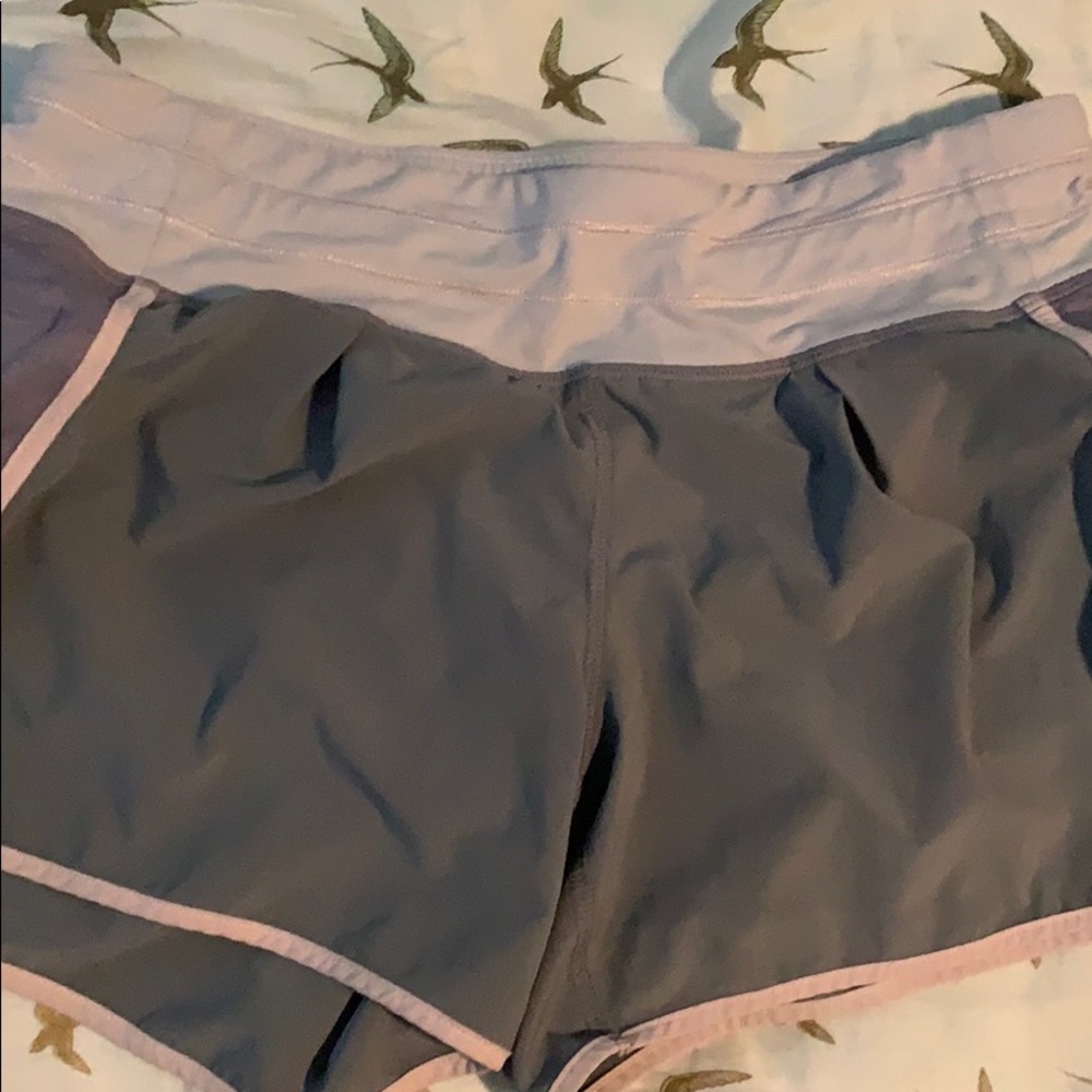 lululemon athletica tracker short V 4”